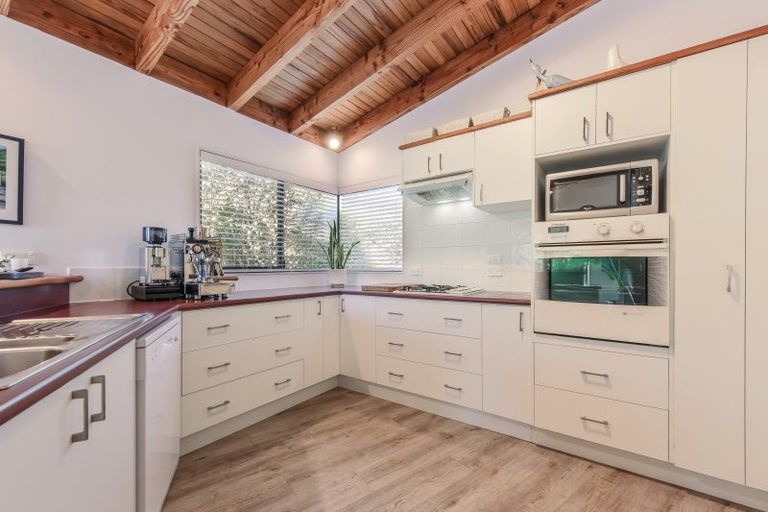 Photo of property in 15 Boons Valley Road, Waikawa, Picton, 7220