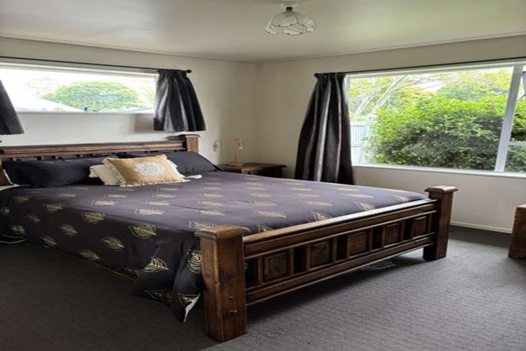 Photo of property in 1/20 Winters Road, Redwood, Christchurch, 8051