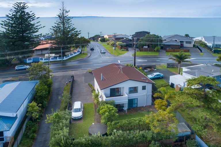 Photo of property in 81 Vipond Road, Stanmore Bay, Whangaparaoa, 0932