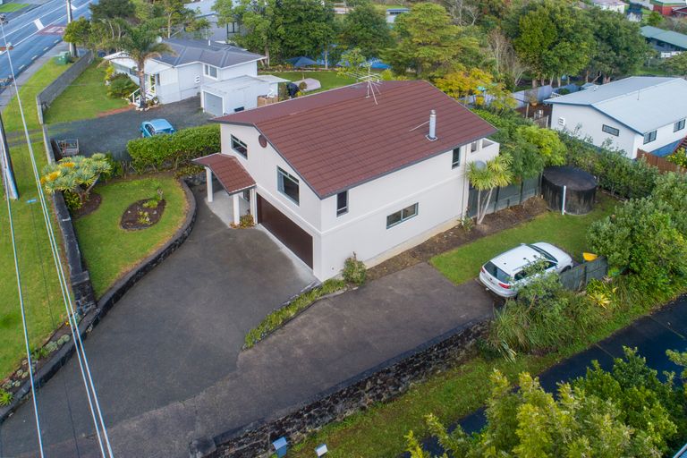 Photo of property in 81 Vipond Road, Stanmore Bay, Whangaparaoa, 0932