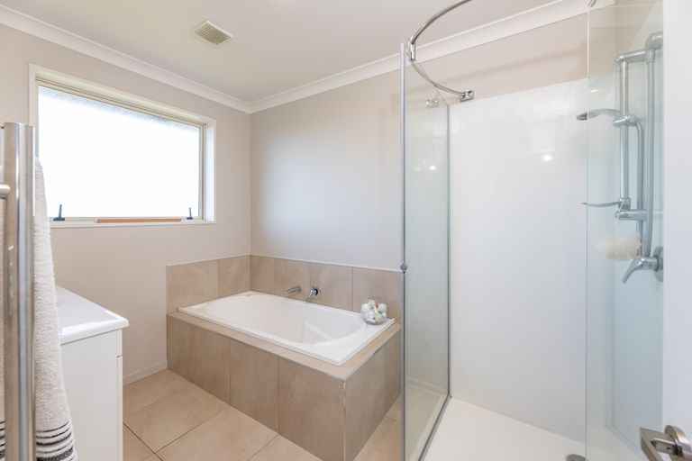 Photo of property in 52 Beaumont Drive, Rolleston, 7614