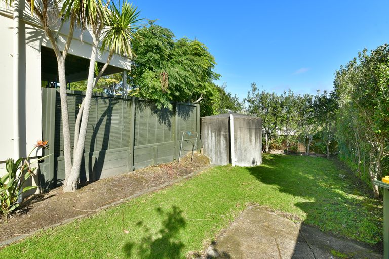 Photo of property in 81 Vipond Road, Stanmore Bay, Whangaparaoa, 0932