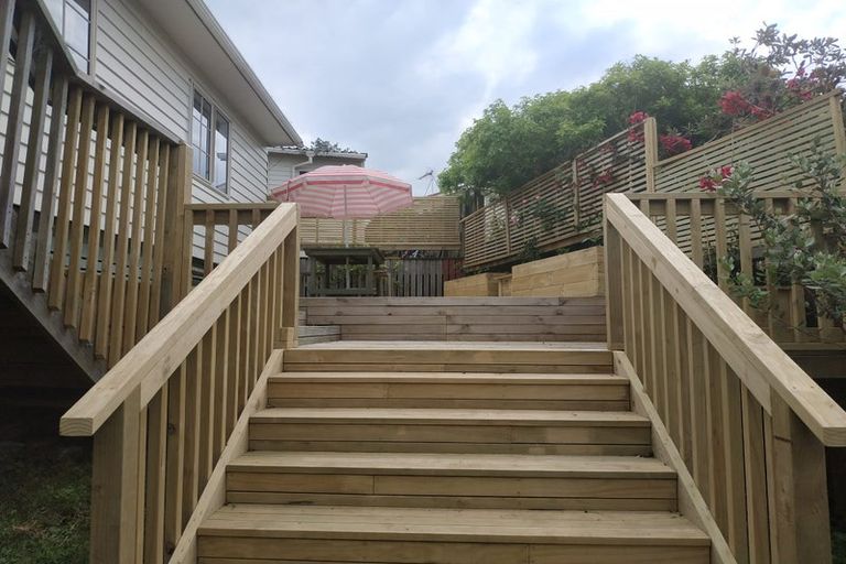 Photo of property in 66a Woodglen Road, Glen Eden, Auckland, 0602