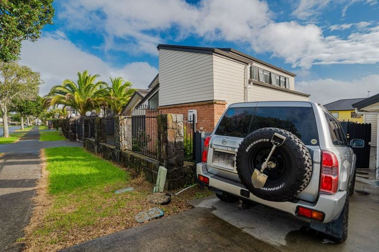 Photo of property in 13 Crossandra Drive, Mangere, Auckland, 2022