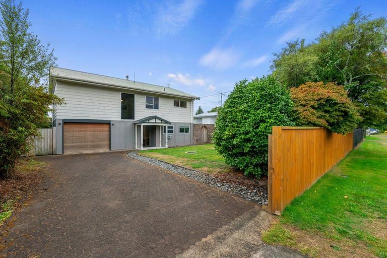 Photo of property in 7 Aoturoa Avenue, Rotoiti Forest, Rotorua, 3074