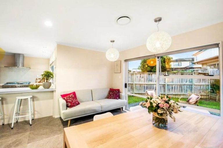 Photo of property in 30 Riviera Drive, Flat Bush, Auckland, 2019