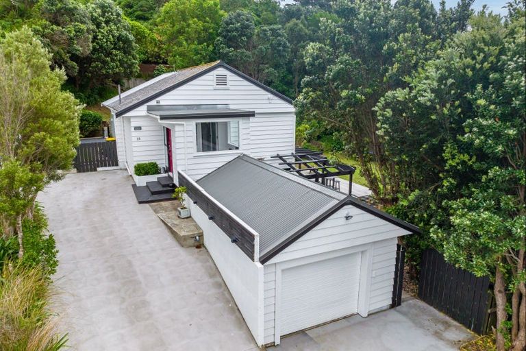 Photo of property in 20 Raroa Place, Pukerua Bay, 5026