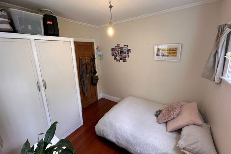 Photo of property in 1/17 Clifton Terrace, Kelburn, Wellington, 6012