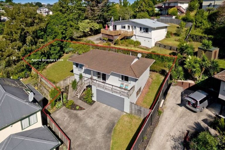 Photo of property in 85a Spinella Drive, Bayview, Auckland, 0629