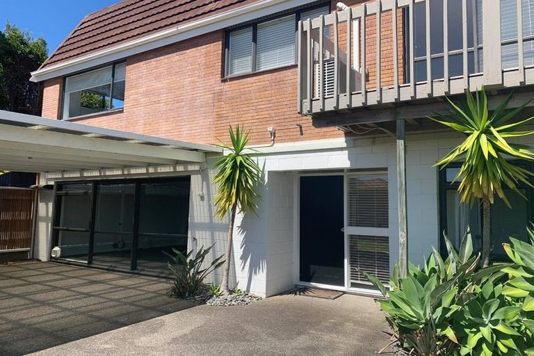 Photo of property in 1/41 Francis Street, Hauraki, Auckland, 0622