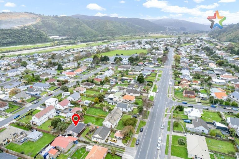 Photo of property in 1279a High Street, Taita, Lower Hutt, 5011