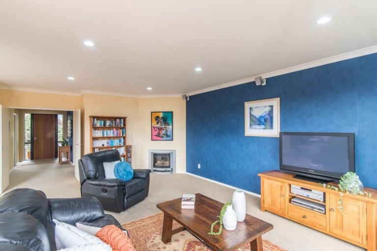 Photo of property in 21 Regent Drive, Paraparaumu Beach, Paraparaumu, 5032