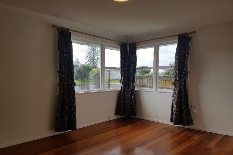 Photo of property in 6 O'connell Street, Manurewa, Auckland, 2102