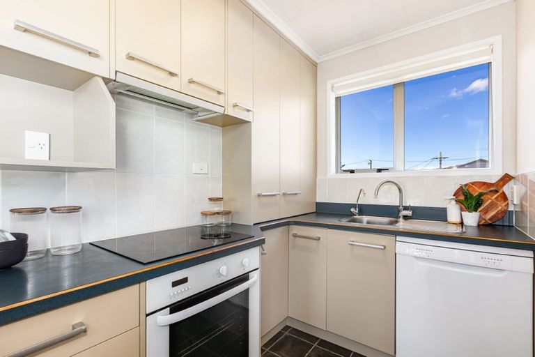 Photo of property in 5a Beach Road, Plimmerton, Porirua, 5026