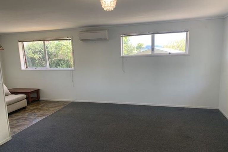 Photo of property in 1/7 Seakens Way, Glen Eden, Auckland, 0602