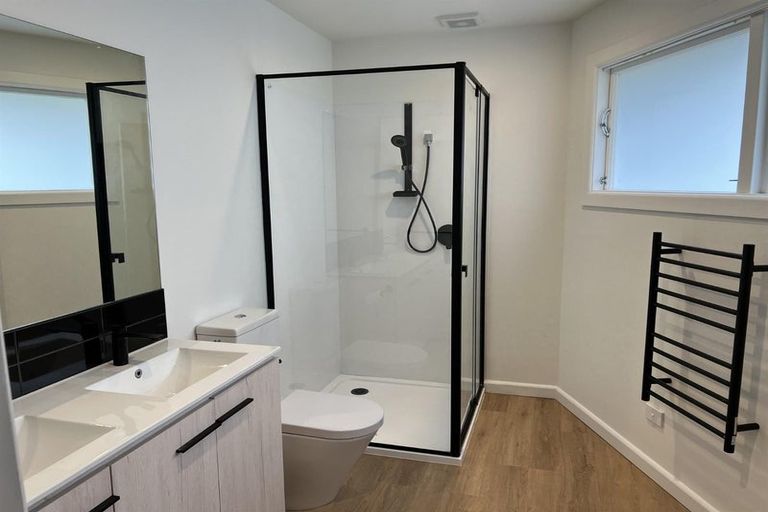 Photo of property in 25 Oakfield Street, Burnside, Christchurch, 8053