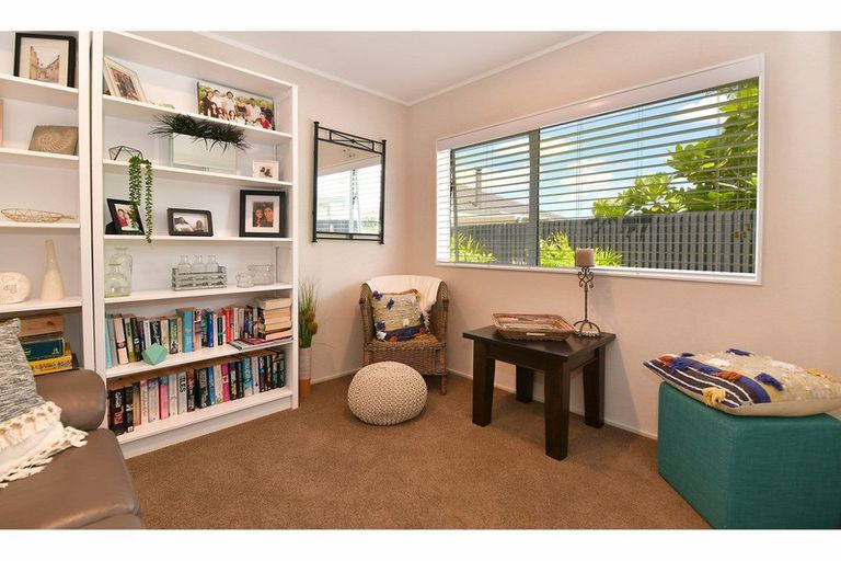 Photo of property in 2/54 Lakeside Drive, Orewa, 0931