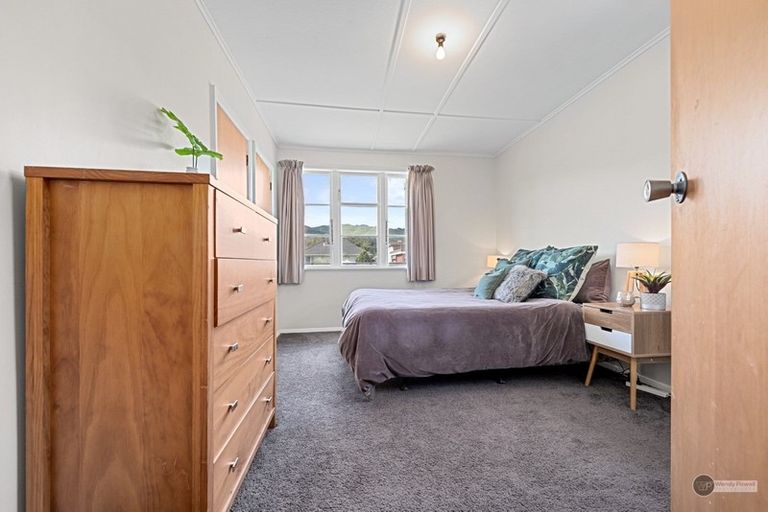 Photo of property in 295 Oxford Terrace, Avalon, Lower Hutt, 5011