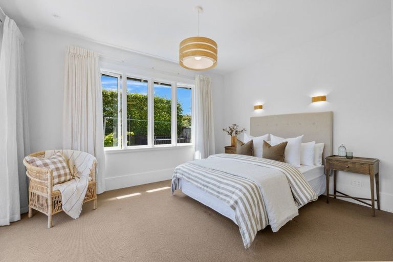 Photo of property in 100 Winchester Street, Merivale, Christchurch, 8014