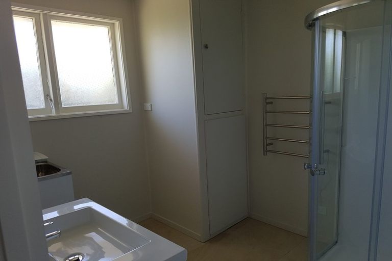 Photo of property in 4/10 Almond Place, Mount Wellington, Auckland, 1060