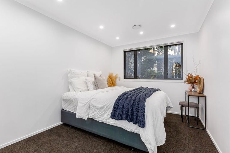 Photo of property in 302 Paremata Road, Whitby, Porirua, 5381