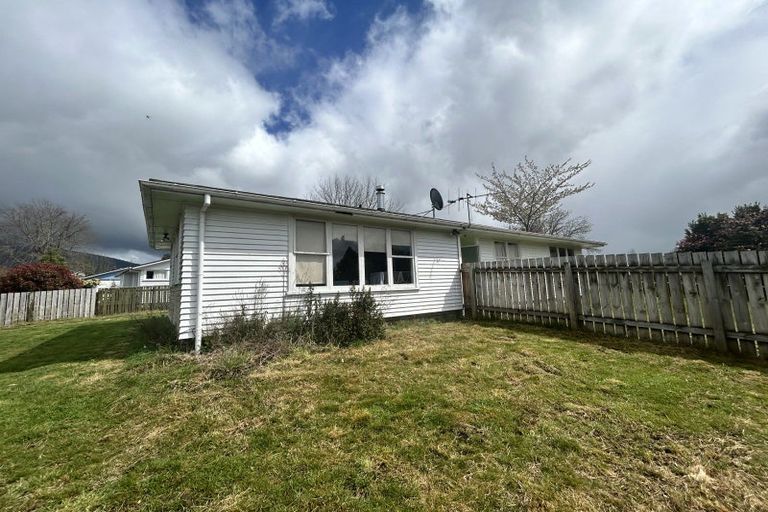 Photo of property in 7 Poihaere Street, Turangi, 3334