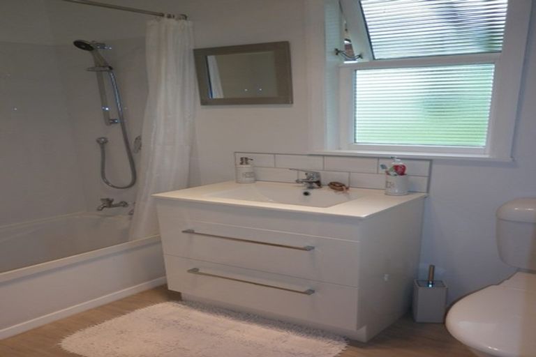 Photo of property in 21 Philip Street, Carterton, 5713