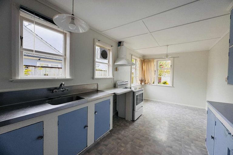 Photo of property in 1147 High Street, Taita, Lower Hutt, 5011