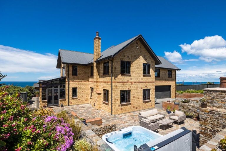 Photo of property in 41 Highgrove, Saint Clair, Dunedin, 9012