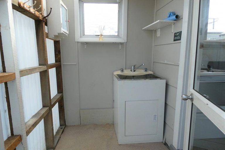 Photo of property in 100 Alexander Street, Greymouth, 7805