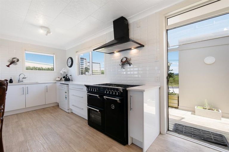 Photo of property in 151 Pukehina Parade, Pukehina, Te Puke, 3189