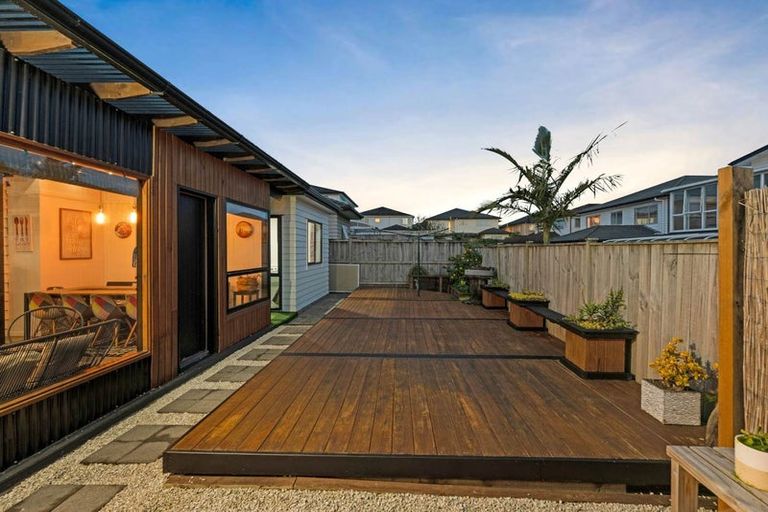 Photo of property in 21 Tinaku Road, Flat Bush, Auckland, 2019