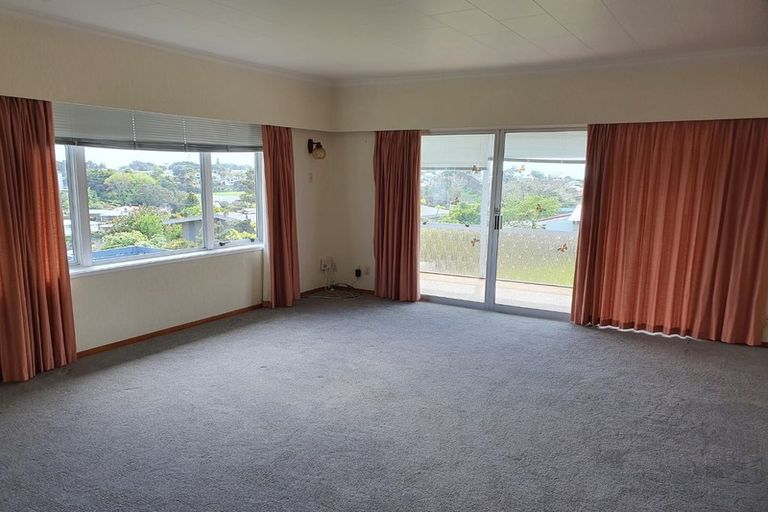 Photo of property in 2/112 Frankley Road, Frankleigh Park, New Plymouth, 4310