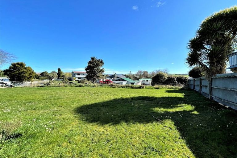 Photo of property in 35 Main Road, Owaka, 9535