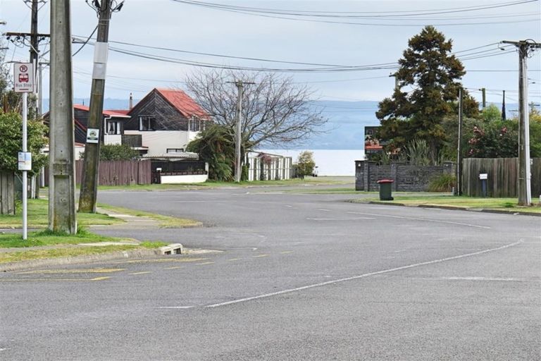 Photo of property in 5/66 Robinson Avenue, Holdens Bay, Rotorua, 3010