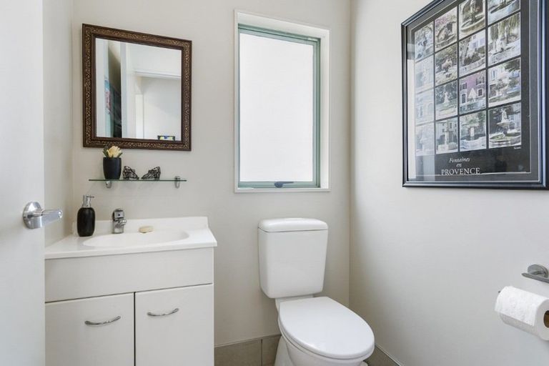 Photo of property in 117 Bruce Wallace Place, Whangamata, 3620