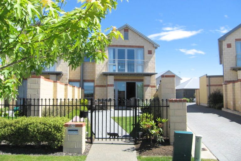 Photo of property in 20 Waterford Avenue, Northwood, Christchurch, 8051