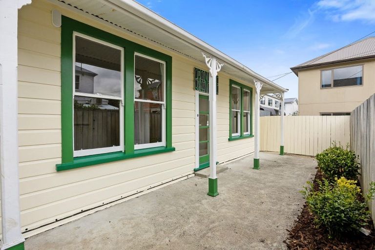 Photo of property in 633 Castle Street, North Dunedin, Dunedin, 9016