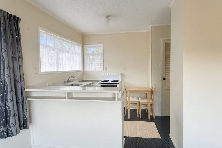 Photo of property in 1/15 Sandiacre Way, Browns Bay, Auckland, 0630