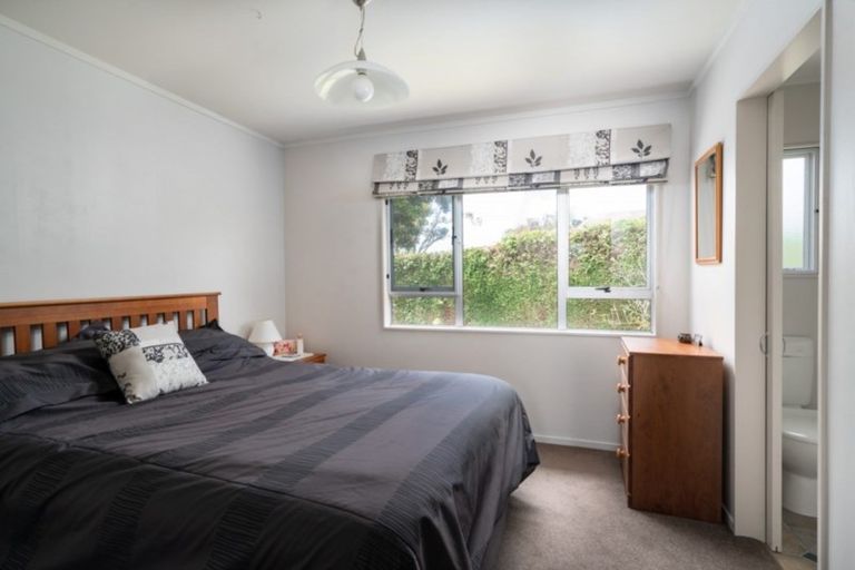 Photo of property in 34 Motuoapa Esplanade, Motuoapa, Turangi, 3382