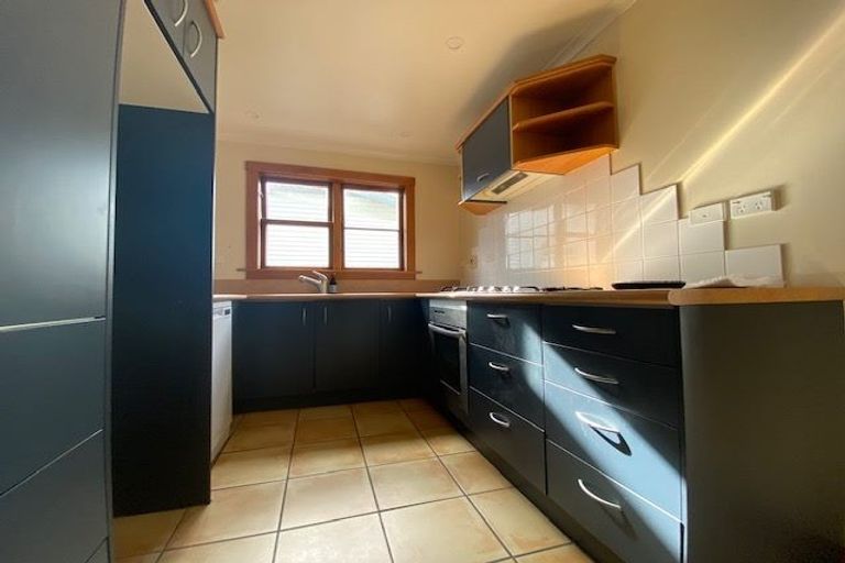 Photo of property in 31 Hardy Street, Waterloo, Lower Hutt, 5011