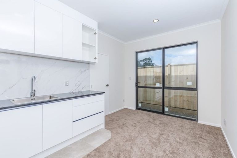 Photo of property in 46 Schoolside Road, Kumeu, 0810