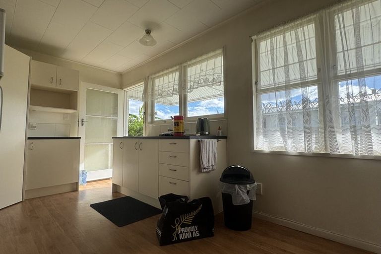 Photo of property in 41 Bristol Street, Tamatea, Napier, 4112