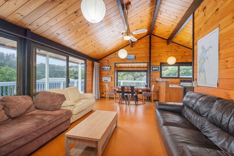 Photo of property in 85 Oyster Drive, Cooks Beach, Whitianga, 3591