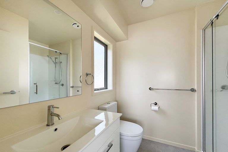 Photo of property in 102a Hillside Road, Papatoetoe, Auckland, 2025