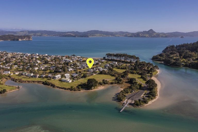 Photo of property in 85 Oyster Drive, Cooks Beach, Whitianga, 3591