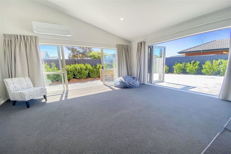 Photo of property in 73 Aston Drive, Waimairi Beach, Christchurch, 8083