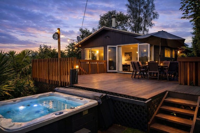 Photo of property in 47 Waitakere Road, Waitakere, Auckland, 0816