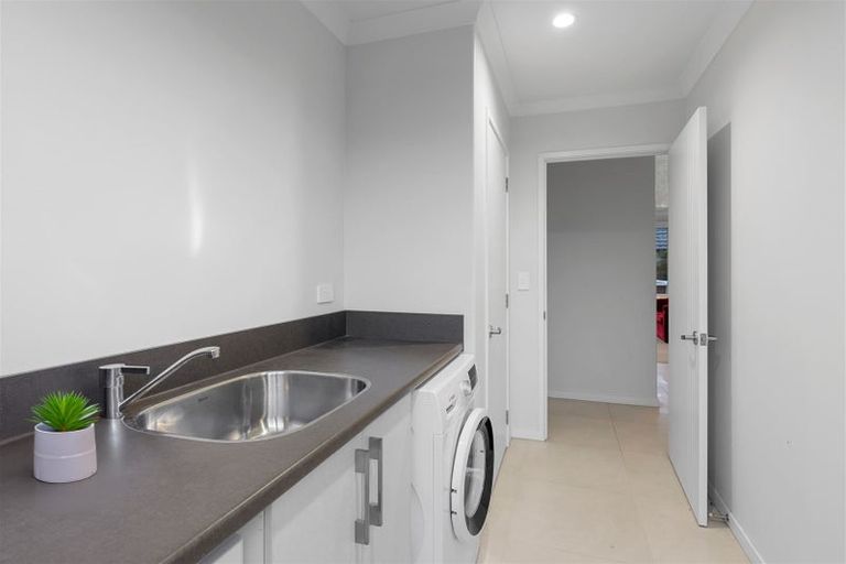 Photo of property in 58 Kotuku Crescent, Woolston, Christchurch, 8023