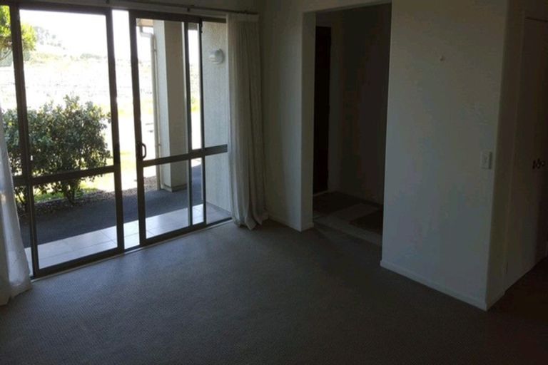 Photo of property in 43 Magma Crescent, Stonefields, Auckland, 1072